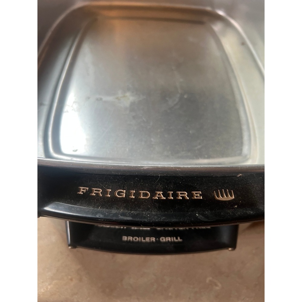 Vintage Frigidaire Radiant Wall Spatter-Free Broiler Grill Aluminum Roasting Pan